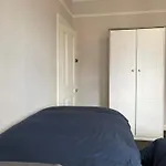 Superb Triple Room Near Croke Park - 4