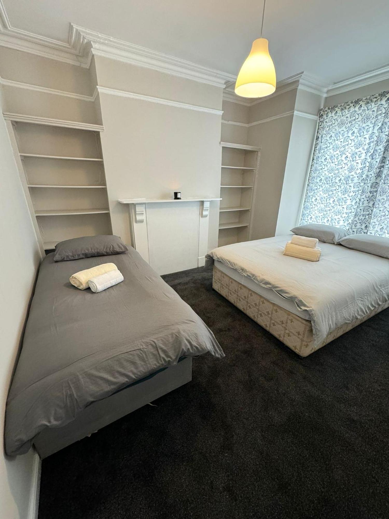 Superb Triple Near Croke Park - 4 * Dublin