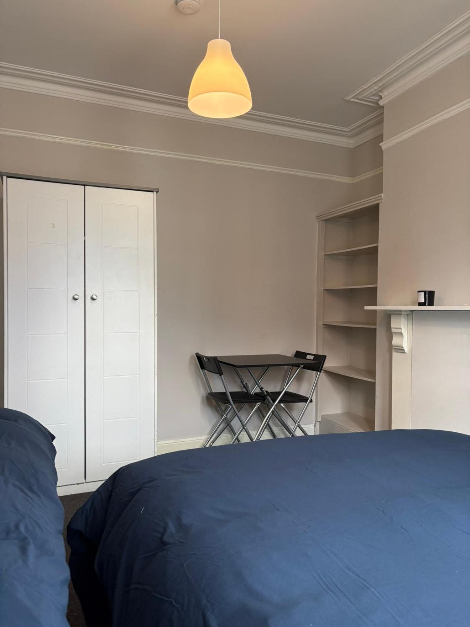 Guest house Superb Triple Near Croke Park - 4 *