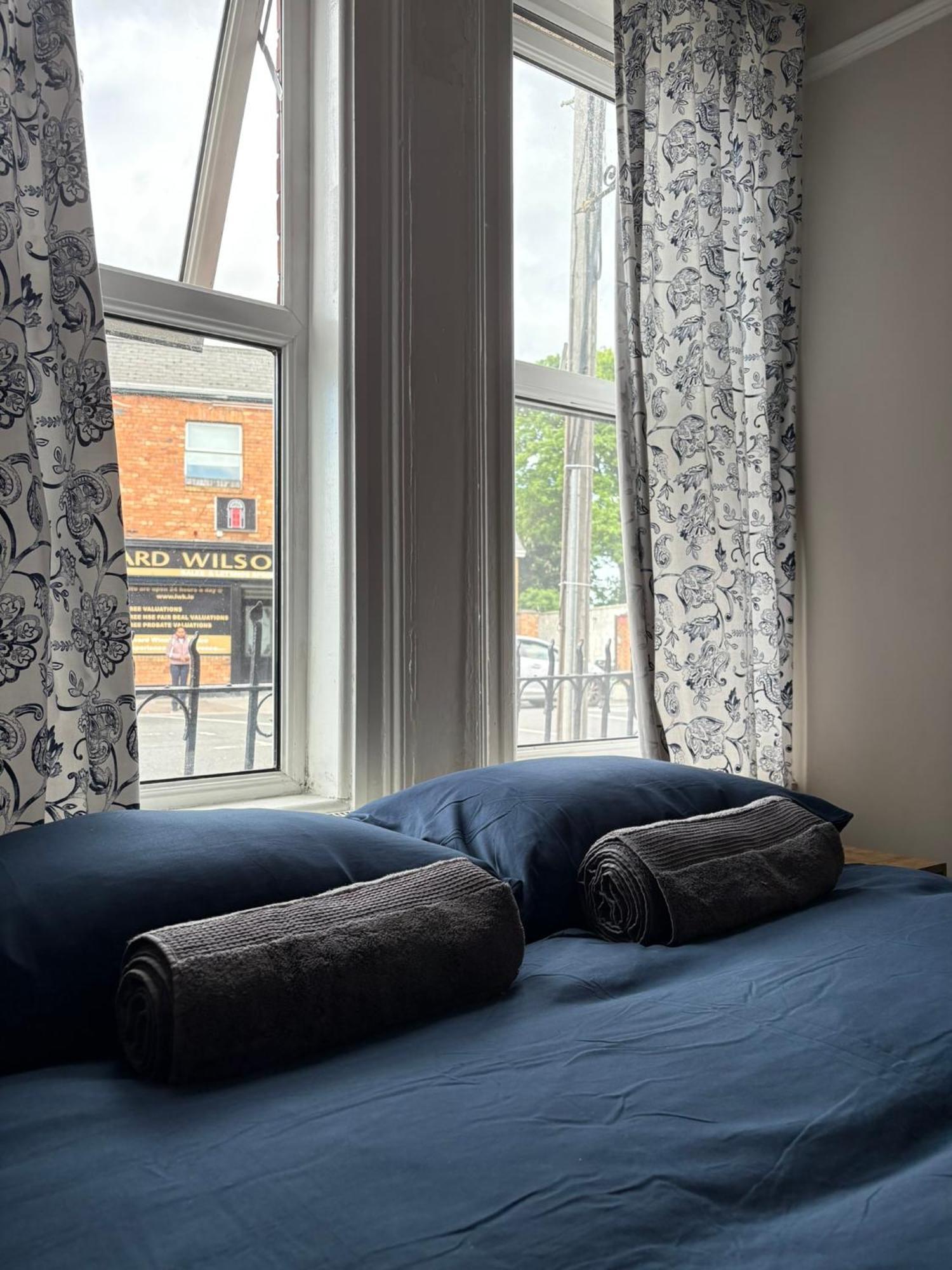 Guest house Superb Triple Near Croke Park - 4